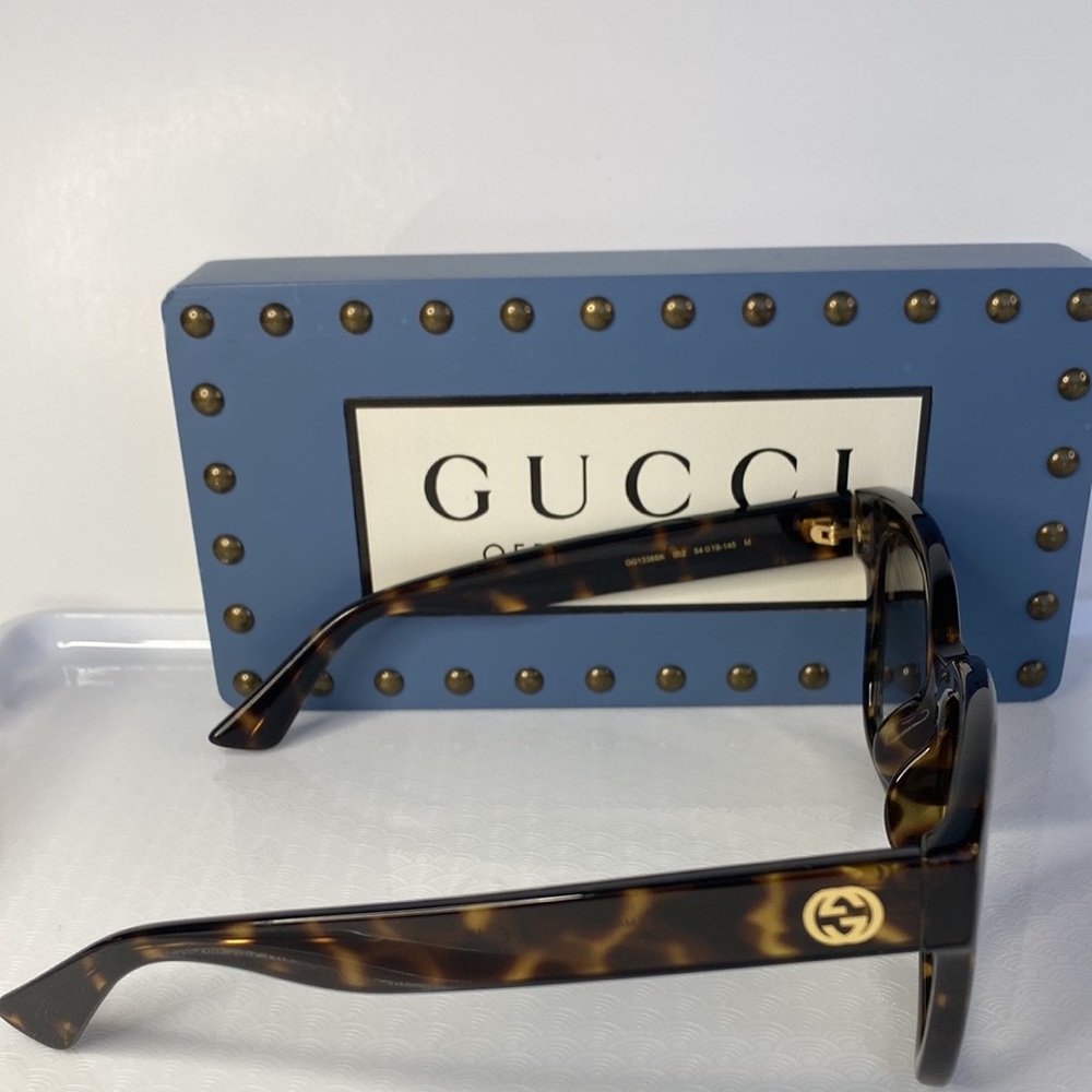 Gucci Sexy Blue and Brown Lens Sunglasse - Picture 13 of 16